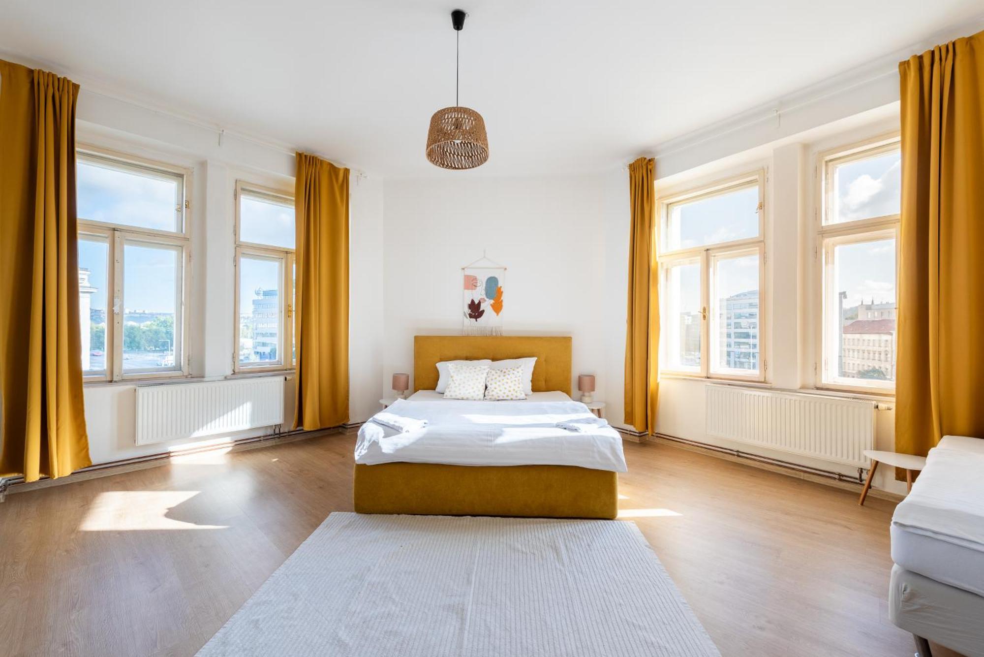 Tesnov Apartment *